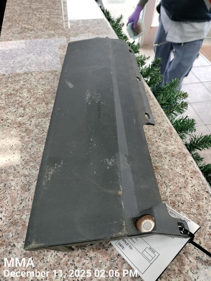 PASSANGER KNEE AIR BAG ONLY OEM 12-17 TOYOTA CAMRY - Image 3