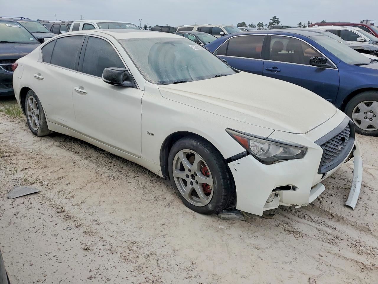 Q50       2021 Headrest 10847813 - Image 5