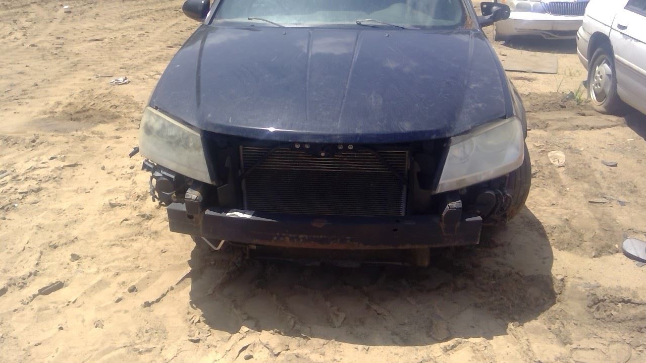 2013 DODGE Avenger