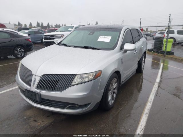 MKT 2014 Third Seat Station Wagon Van 8829756 - Image 2
