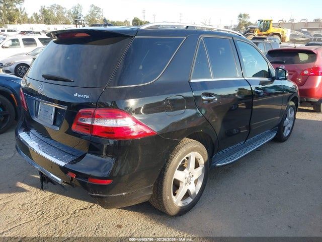 ML550     2012 Headrest 10843016 - Image 5