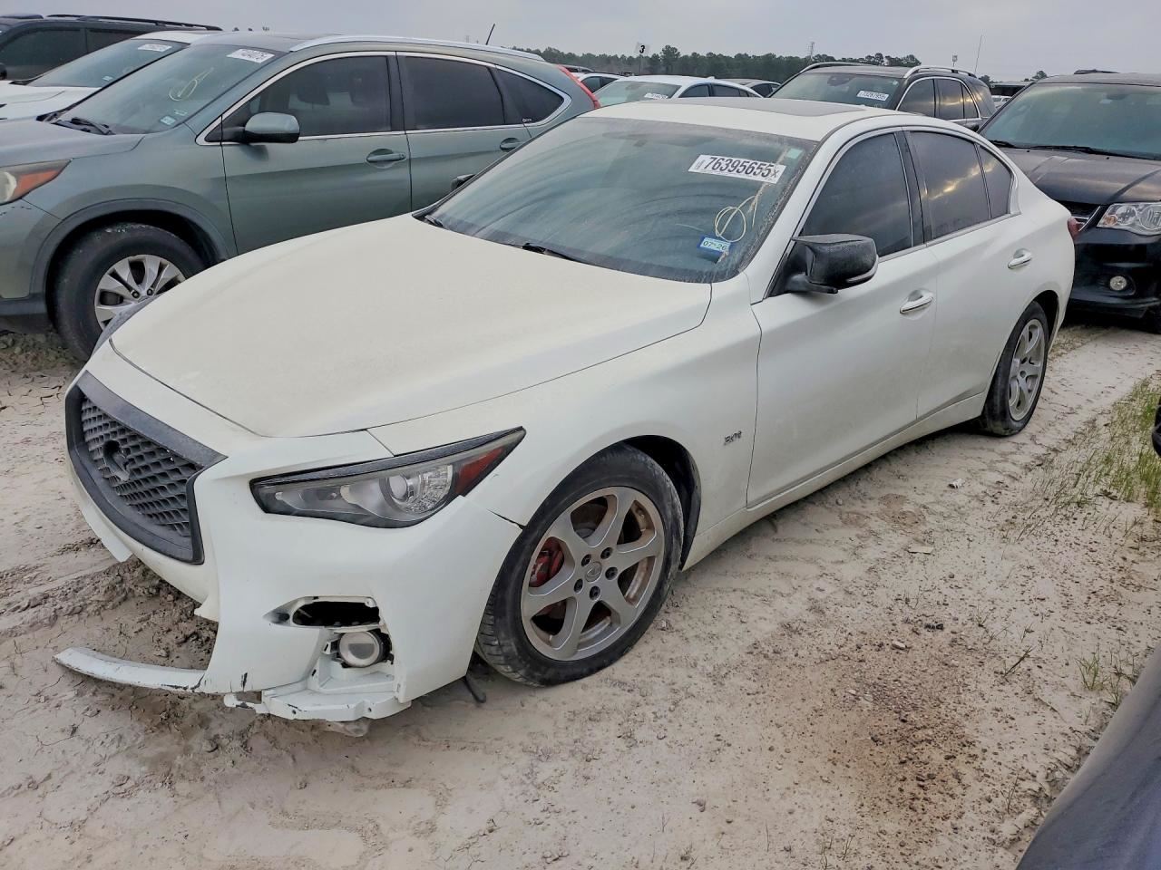 Q50       2021 Headrest 10847813 - Image 2