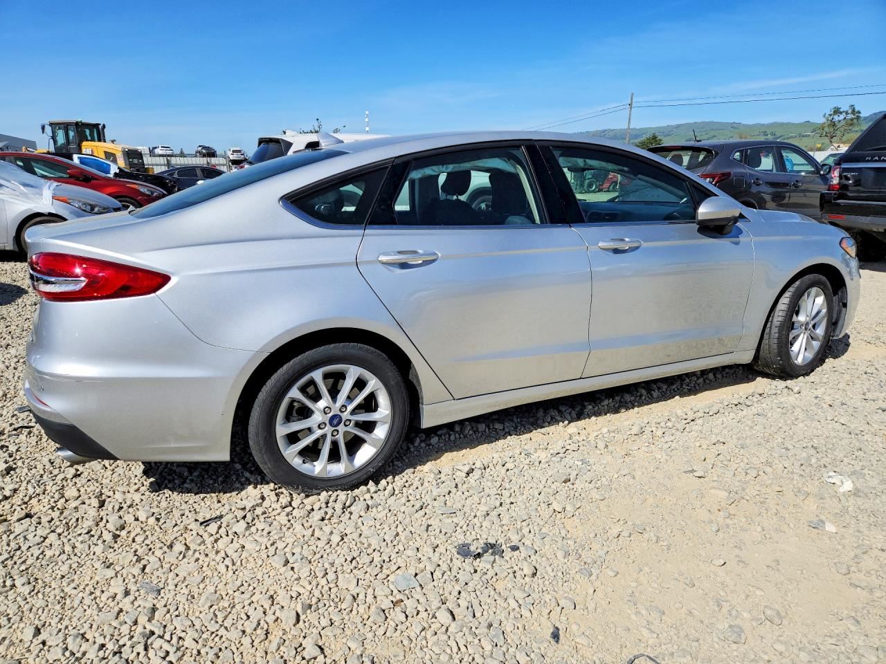 FUSION    2019 Headrest 11497268 - Image 4