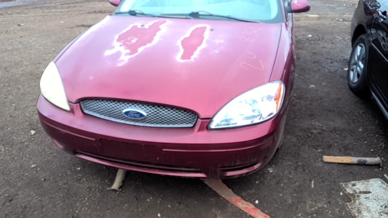 2004 FORD Taurus
