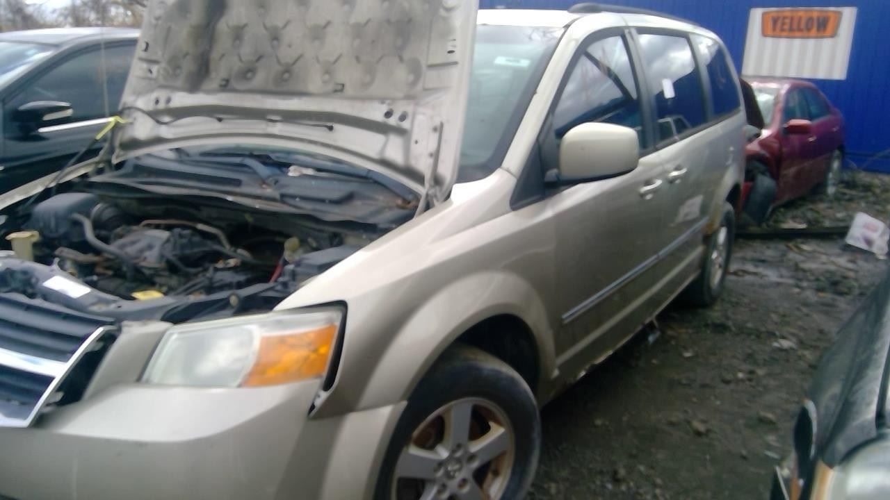 2008 DODGE Caravan