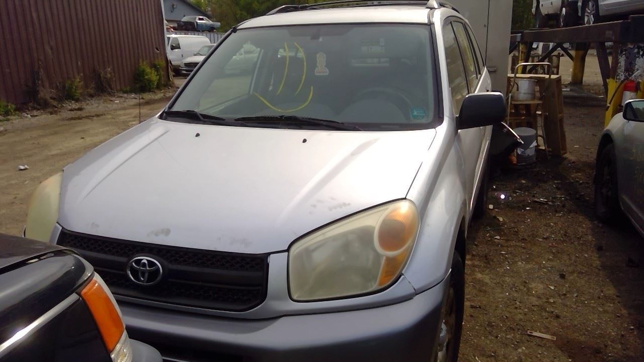 2004 TOYOTA Rav4