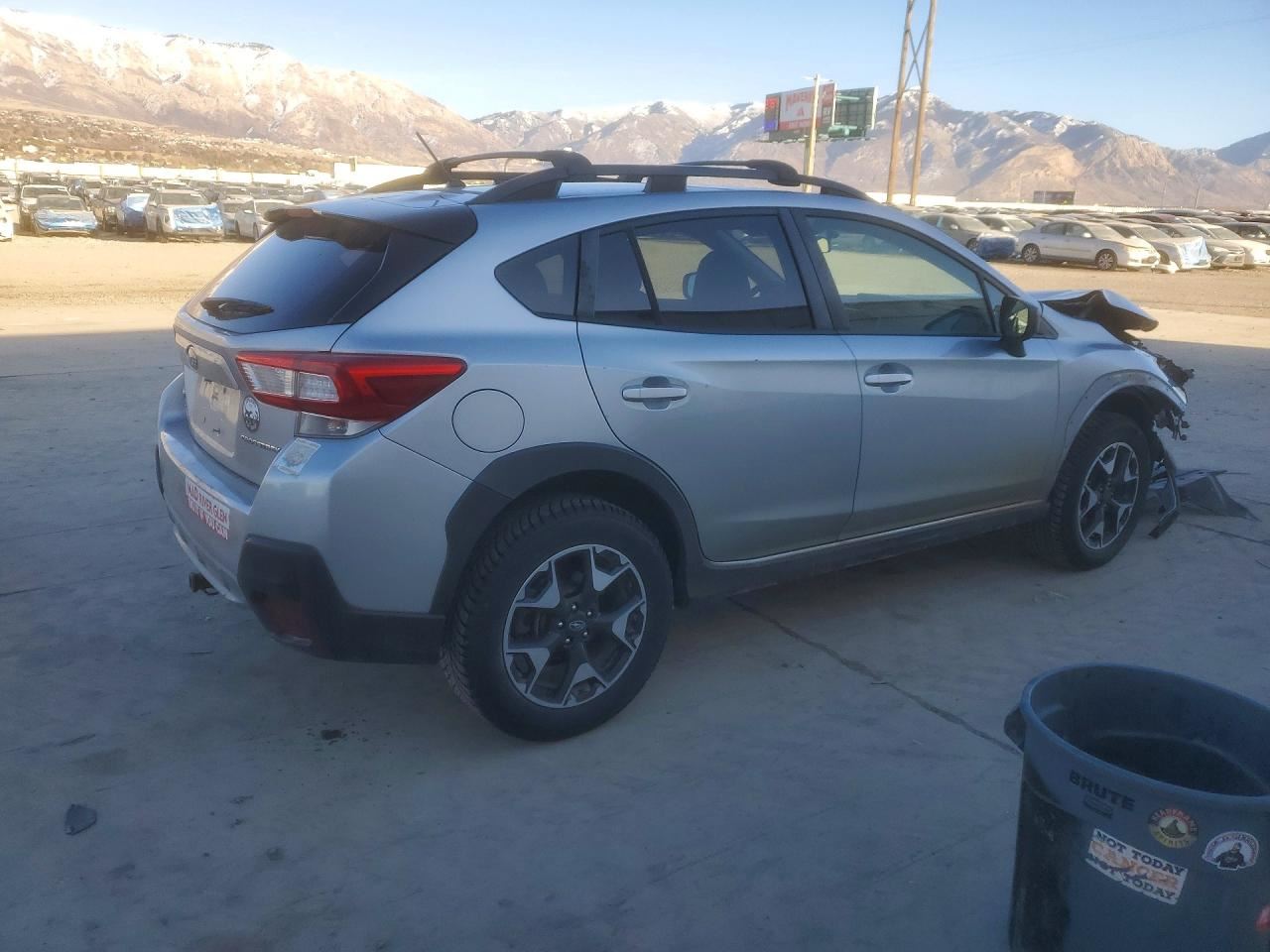 LEFT BLK FRONT HEADREST OEM 2019 SUBARU CROSSTREK 64061FL010VH - Image 4