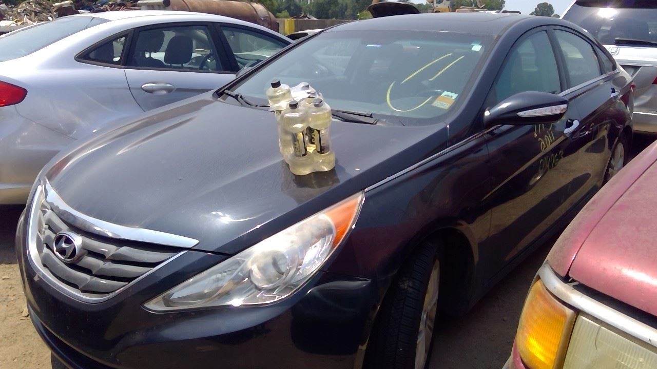 2011 HYUNDAI Sonata