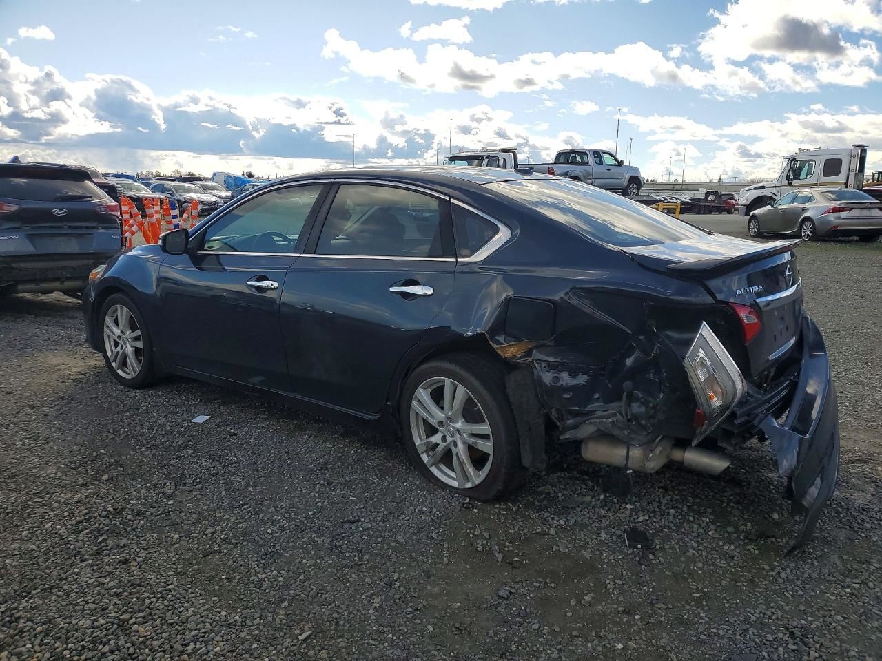 RIGHT BLK FRONT HEADREST OEM 2015 NISSAN ALTIMA 864009HS0D - Image 3