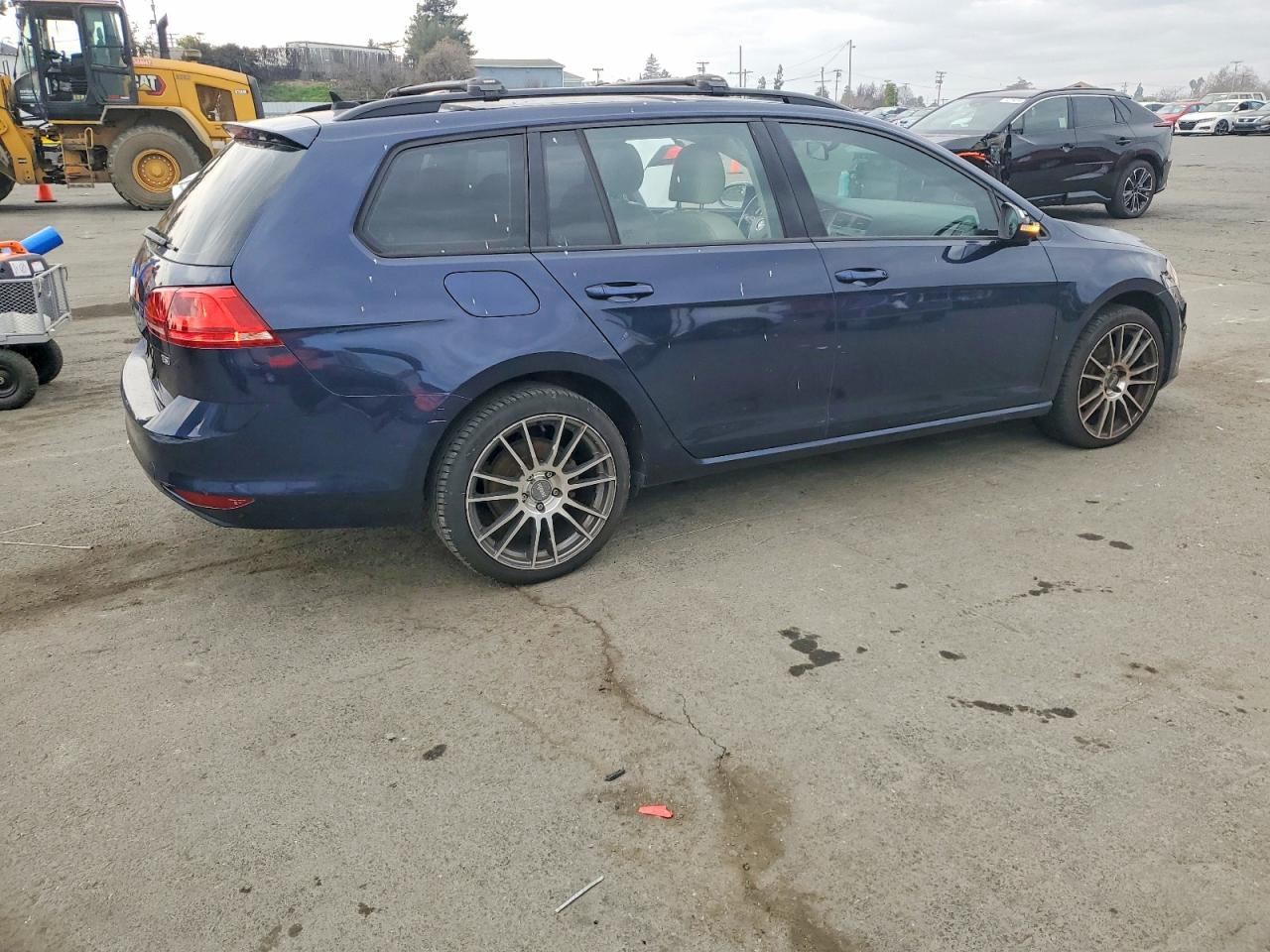 LEFT TAN FRONT HEADREST OEM 2016 VOLKSWAGEN GOLF 5GM881903CTNI - Image 4