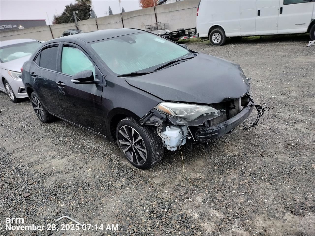 RIGHT FRONT SPINDLE KNUCKLE OEM 09-19 TOYOTA COROLLA - Image 1