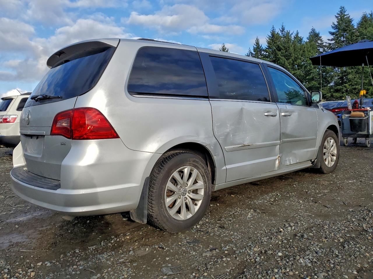RIGHT FRONT WIPER ARM OEM 2009 VOLKSWAGEN ROUTAN 7B0955410 - Image 3
