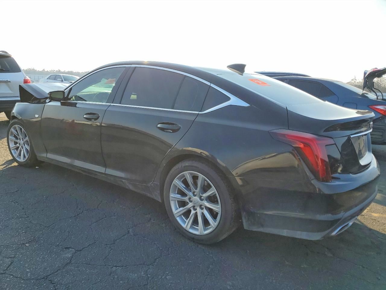 RIGHT BLK FRONT HEADREST OEM 2020 CADILLAC CT5 84630603 - Image 3