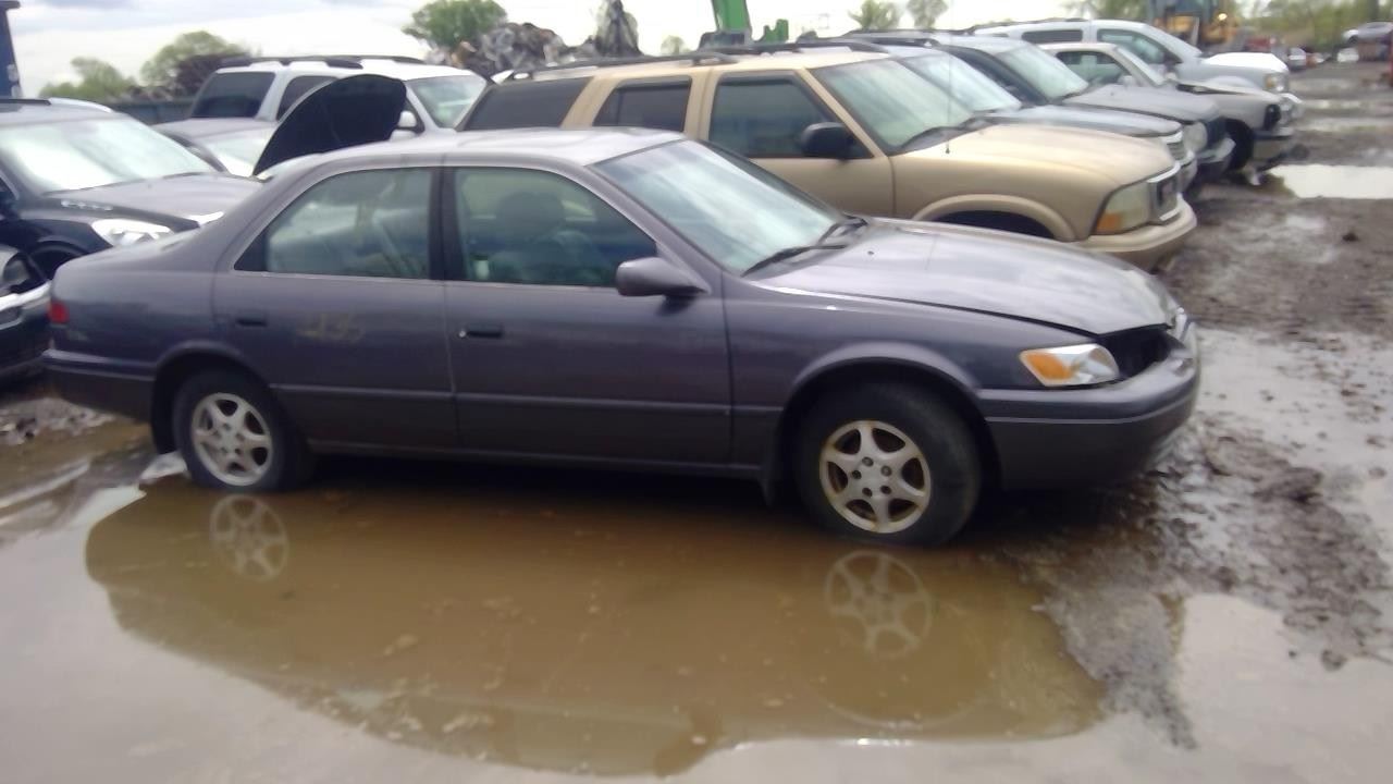 1999 TOYOTA Camry