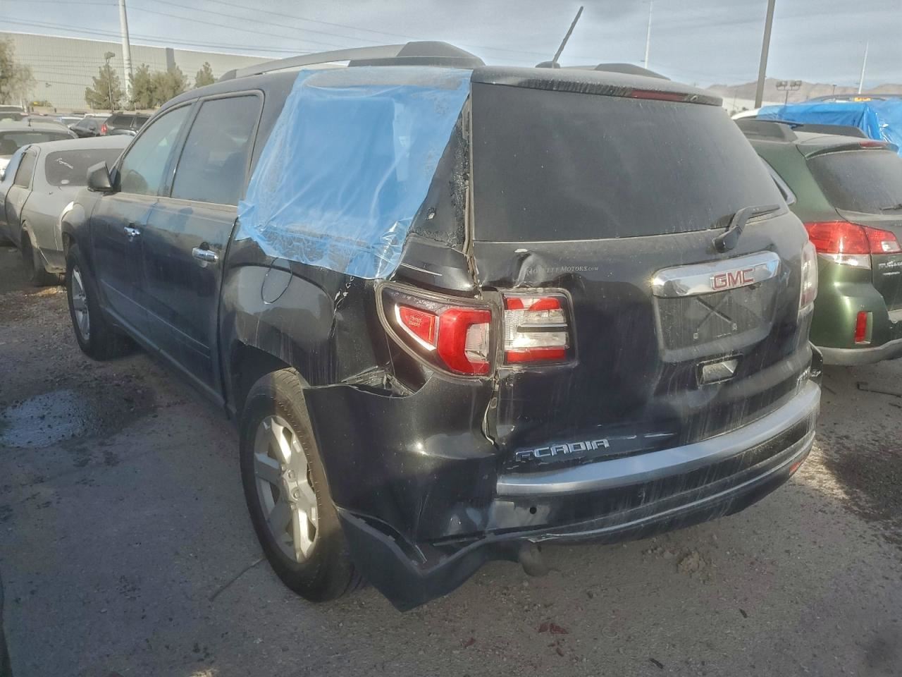 RIGHT BLK HEADREST OEM 2015 GMC ACADIA 22958305 - Image 2