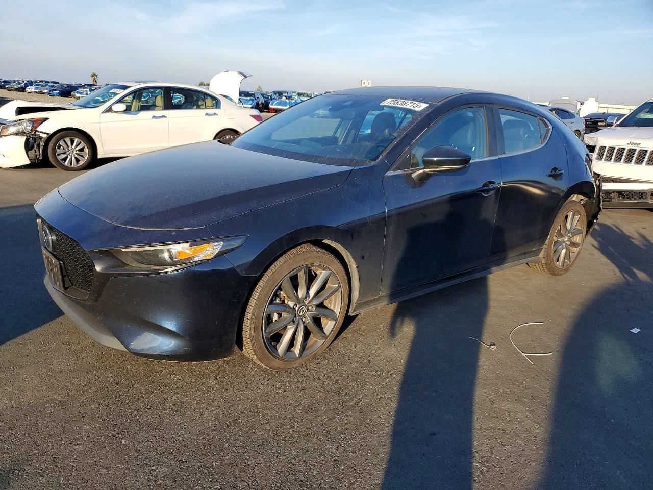 RIGHT BLUE ROCKER PANEL MOULDING OEM 2019 MAZDA 3 BCJH51P40D13 - Image 2