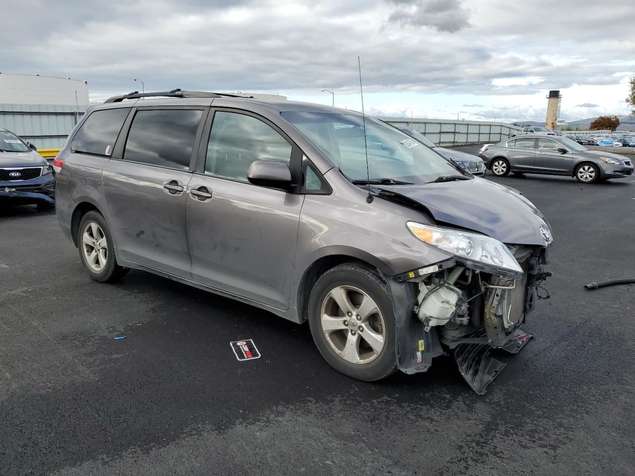 LEFT FRONT WIPER ARM OEM 2015 TOYOTA SIENNA 8522108020 - Image 4