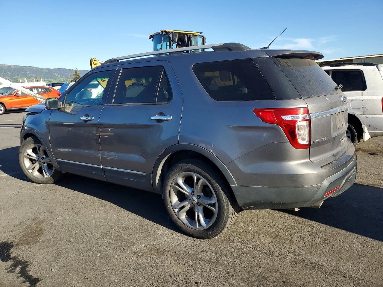 EXPLORER 2012 Valance Rear 11189265 - Image 2