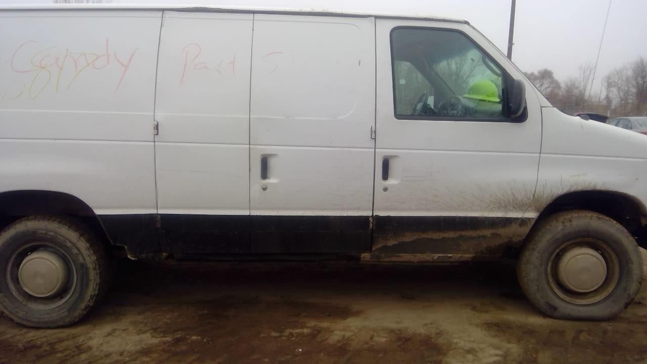 2001 FORD E-350