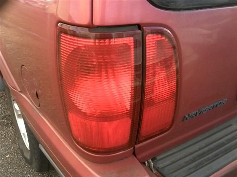 Driver Left Tail Light Quarter Panel Mounted Fits 9800 NAVIGATOR
