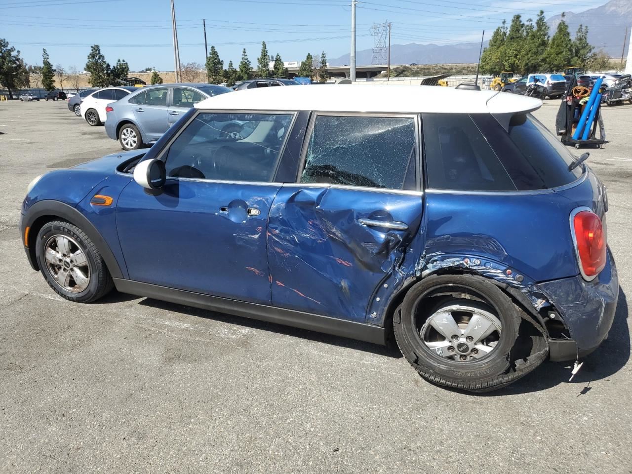 RIGHT BLK FRONT HEADREST OEM 2016 MINI MINI HT - Image 3