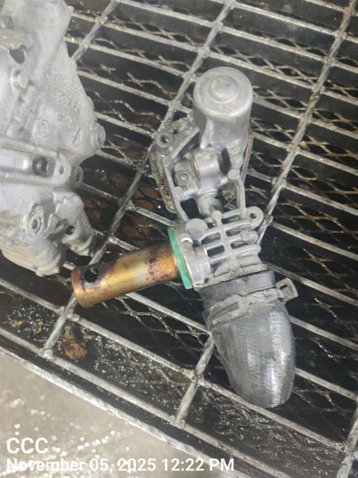 Benzeen OEM 2017 CHRYSLER PACIFICA 1YR WRNTY - Image 1