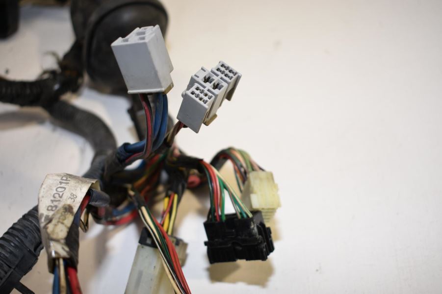 1992-1997 SUBARU ALCYONE SVX LSi ENGINE BAY FUSE BOX WIRING HARNESS