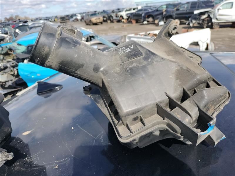 Driver Left Air Cleaner Box 16500EV11B Fits 2010 2011 2012 2013 Infiniti G37 OEM - Image 3