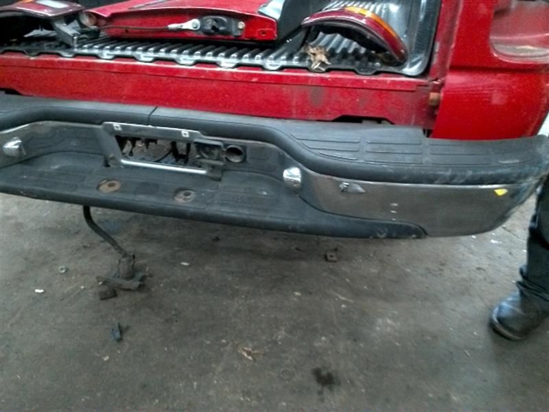used-auto-parts 2000 gmc-truck sierra-1500-pickup rear-body 190-bumper-assembly--rear 190-01453-step-bumper--sportside part-655114-2445-1