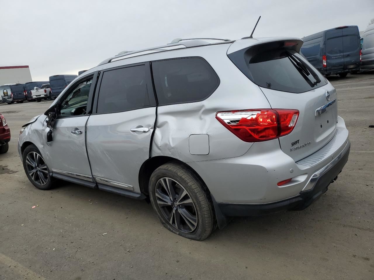 PATHFINDR 2017 Third Seat Station Wagon Van 6121169 - Image 2