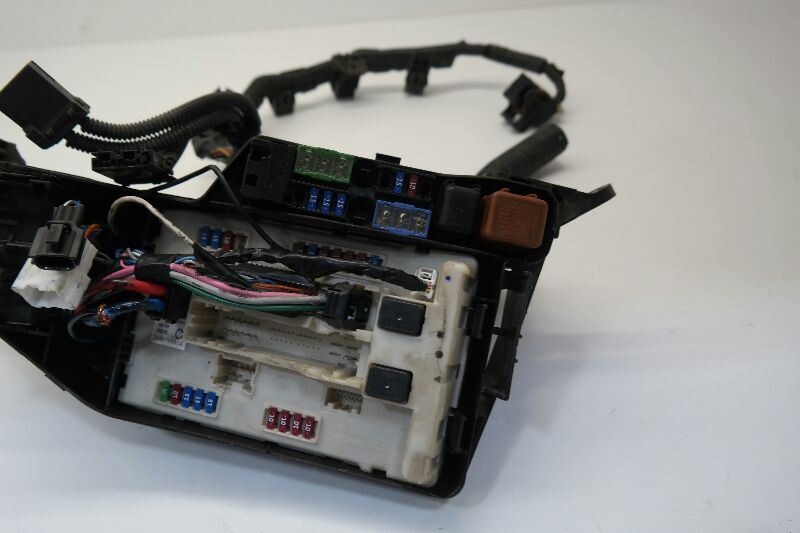2010 10 NISSAN ALTIMA ENGINE FUSE BOX OEM UNDER HOOD eBay