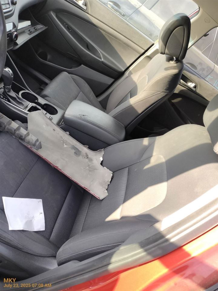 TUCSON    2015 Headrest 11558978 - Image 5