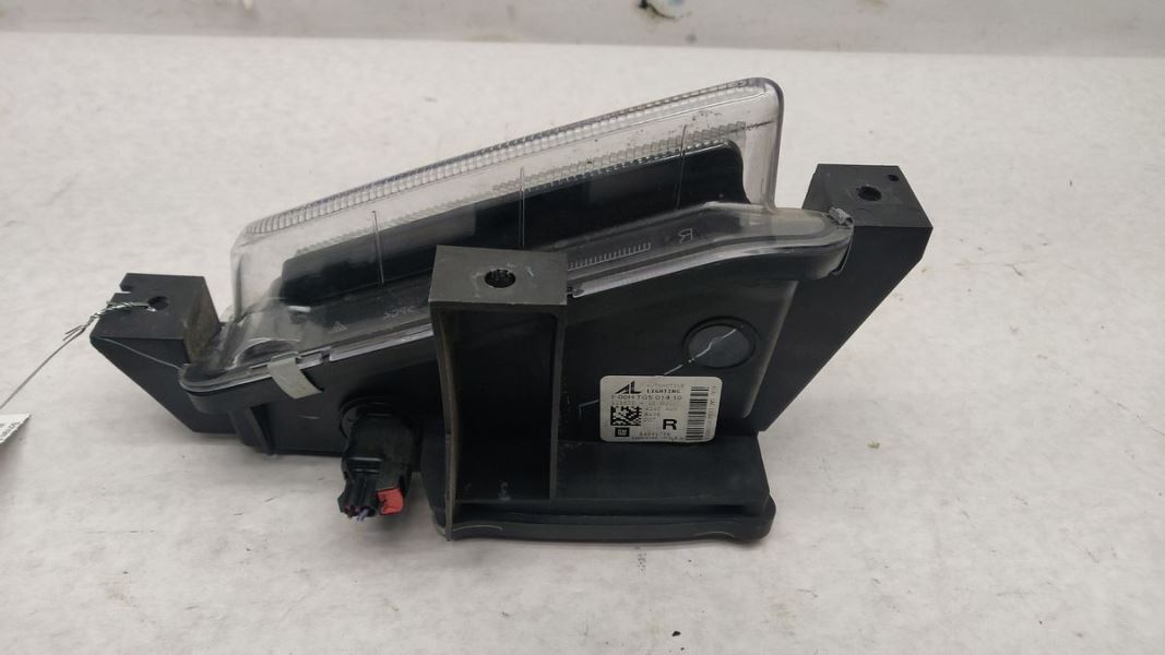 クローバー様 Passenger Corner/Park Light Daytime Running Lamps ZL1 Fits