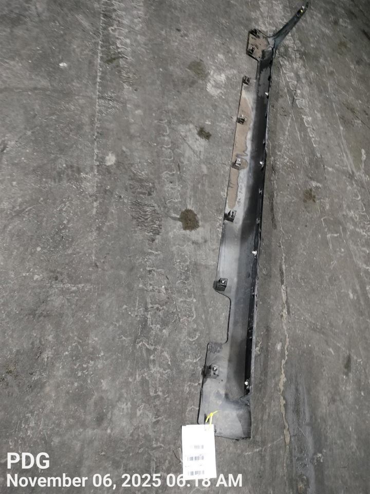 LEFT GRY ROCKER PANEL MOULDING OEM 2017 CHRYSLER PACIFICA 5RP21TZZAD - Image 4