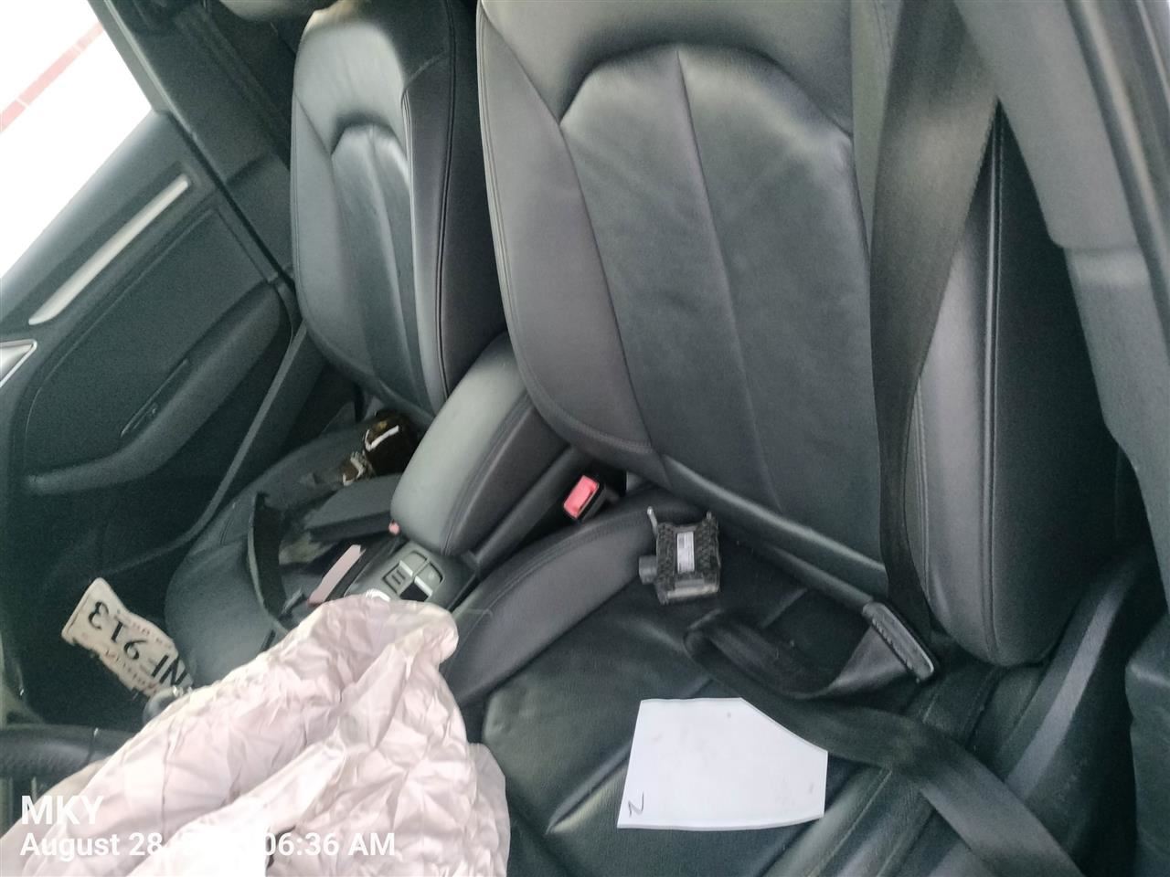 LEFT BLK REAR HEADREST OEM 2019 A3 AUDI 8V5 885 901 38M - Image 4