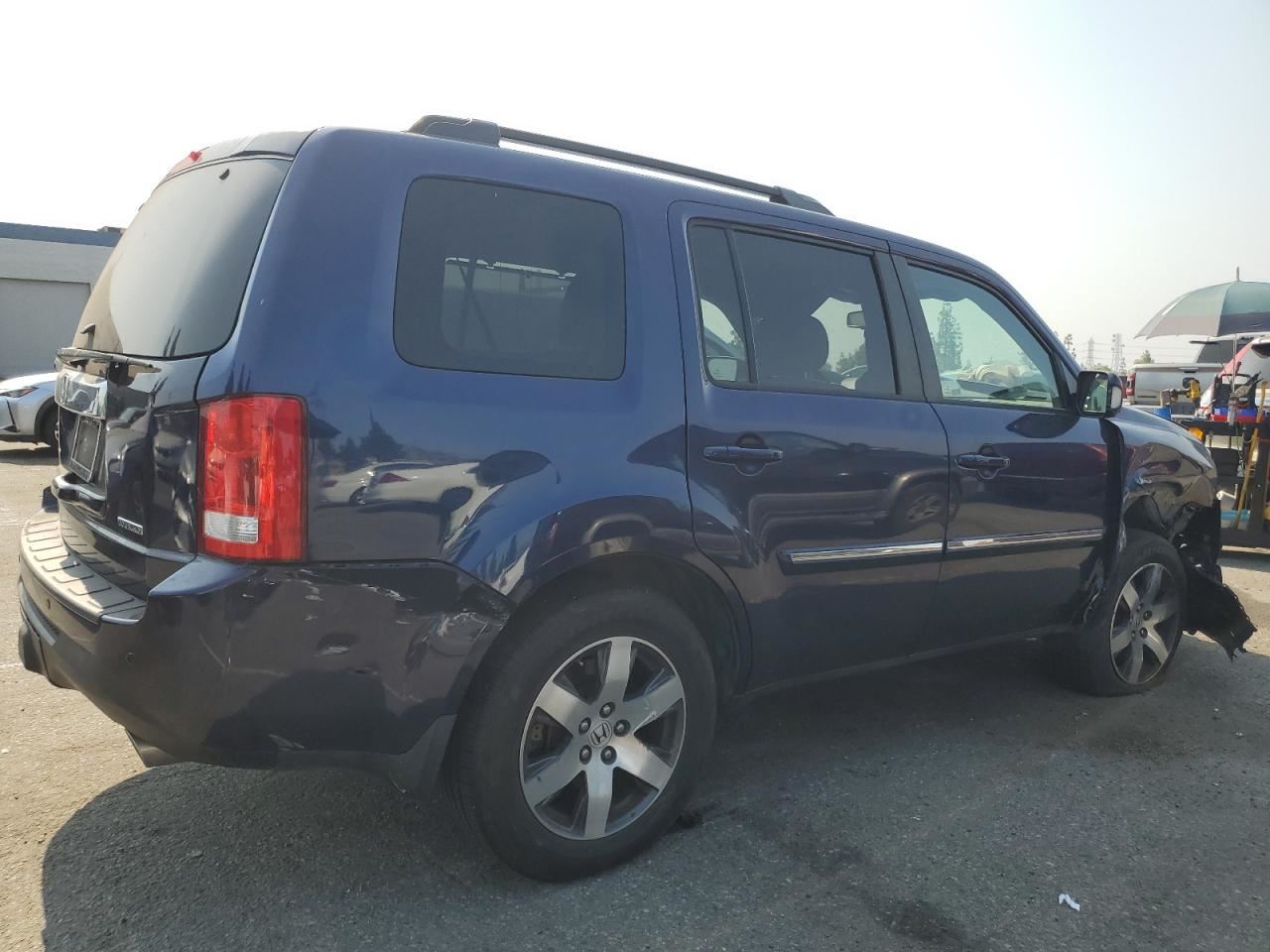 RIGHT GRY FRONT HEADREST OEM 2013 HONDA PILOT - Image 4