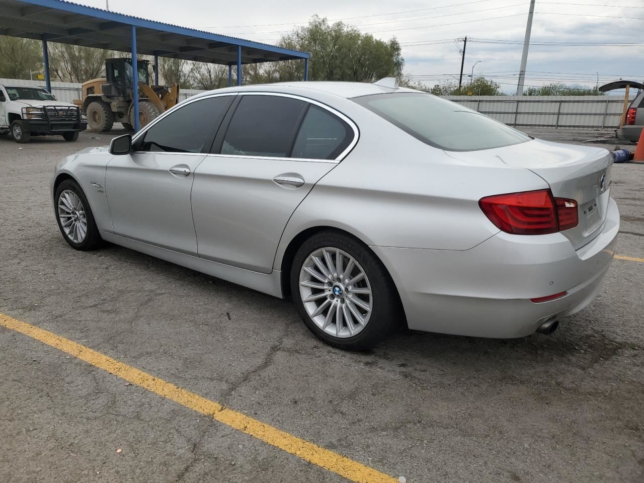 535I 2013 Door Trim Panel Rear 8005867 - Image 2