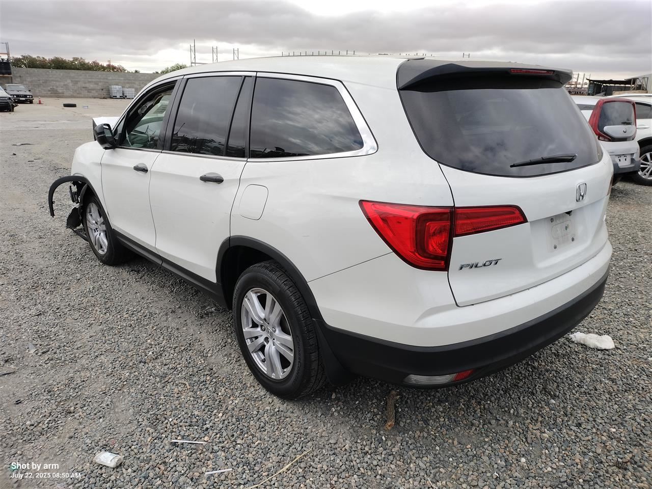 PILOT 2017 Third Seat Station Wagon Van 6315267 - Image 4