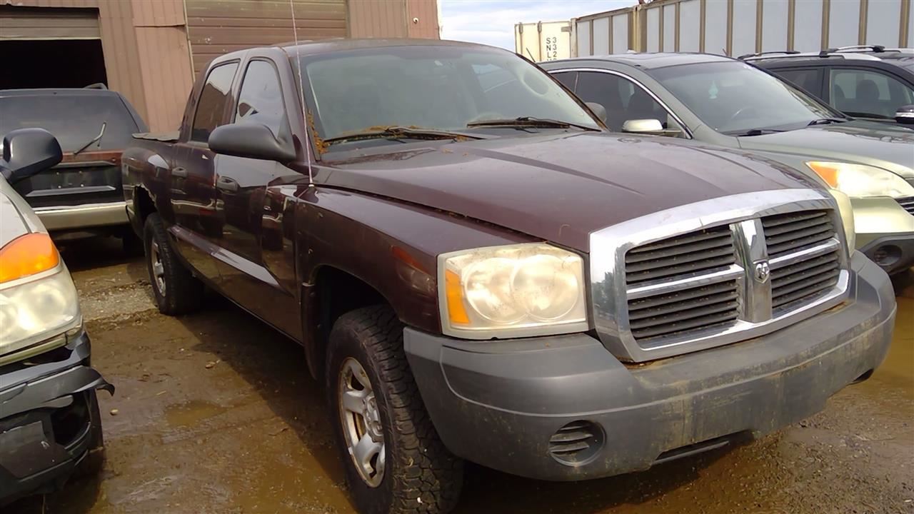 2005 DODGE Dakota