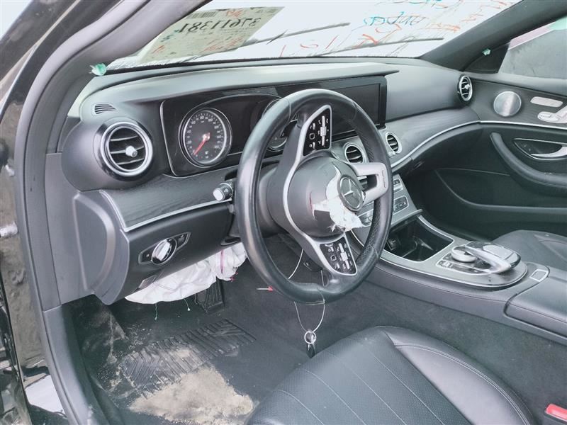 2017-2020   Mercedes Benz E300 Temperature Control 2139059807 OEM.   - Image 2