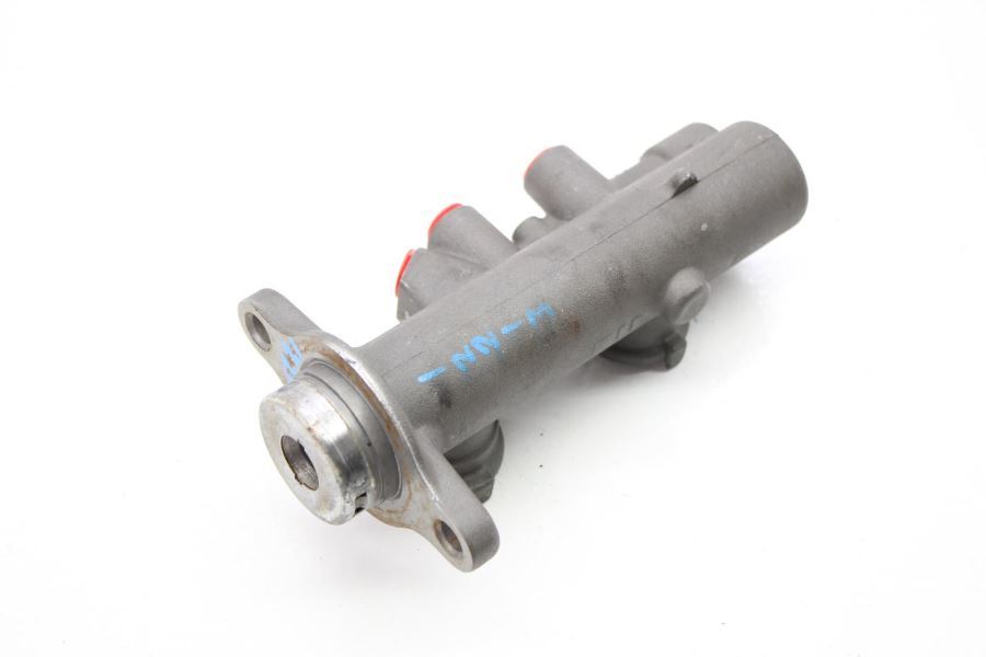 1987-1989 Nissan 300ZX Z31 2+2 Brake Master Cylinder without