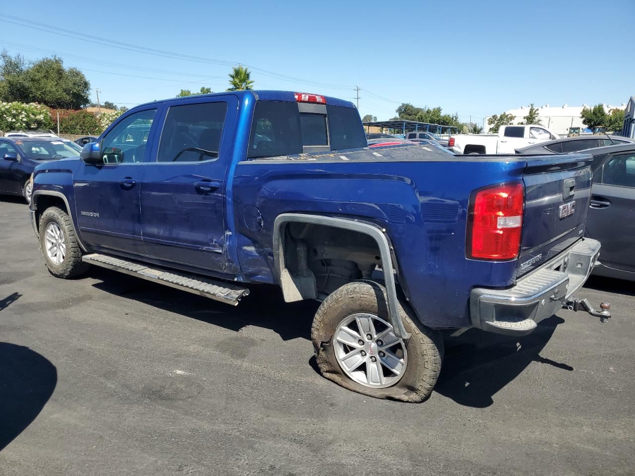 Coolant Reservoir Fits 15-20 ESCALADE 7646799 - Image 2