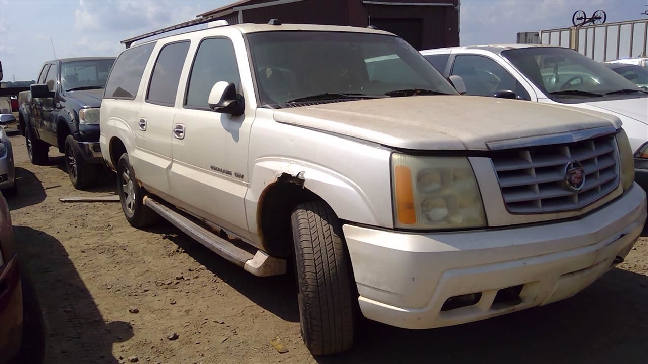 2004 CADILLAC Escalade