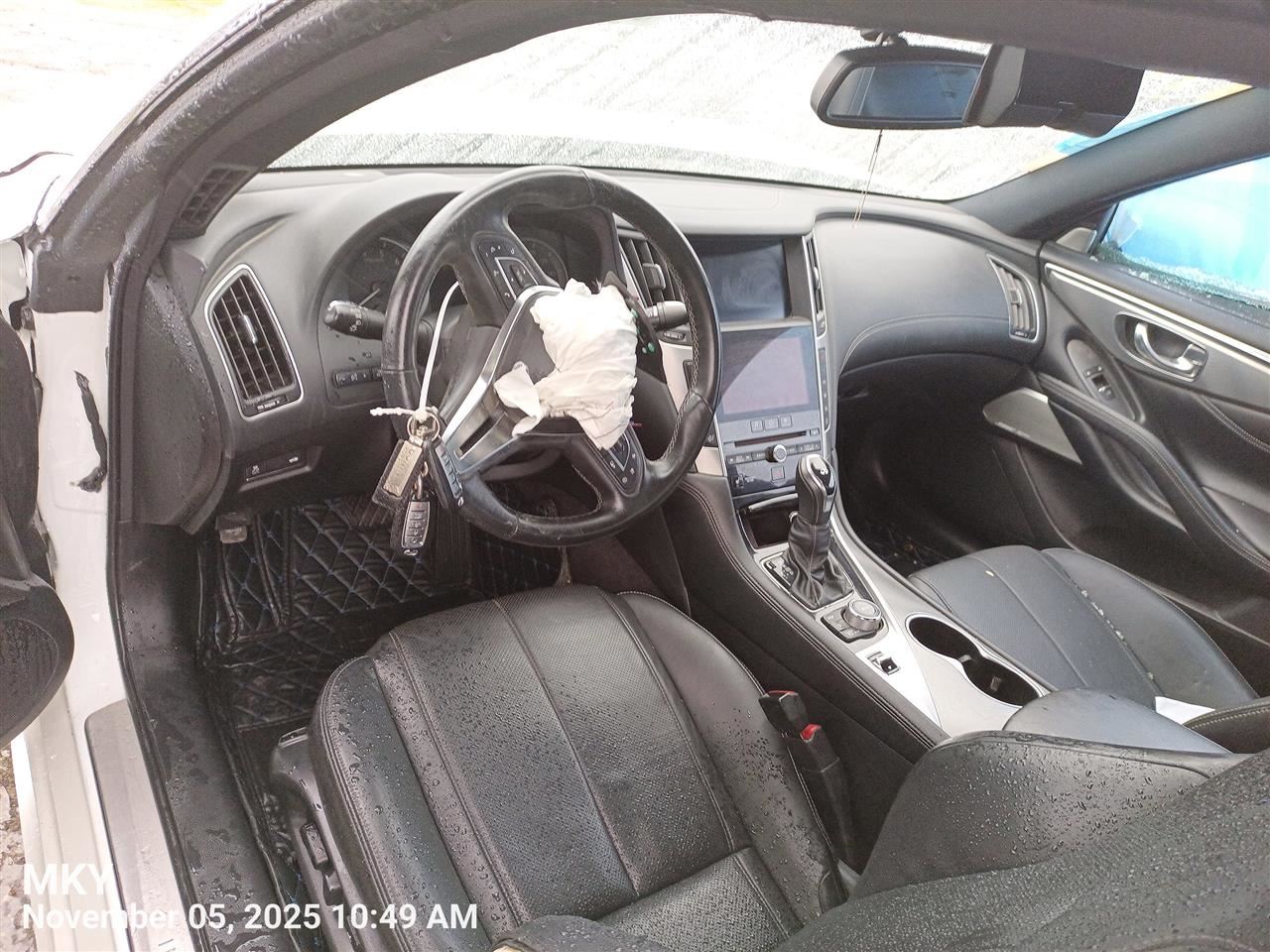 Q60 2020 Front Door Trim Panel 8004777 - Image 2