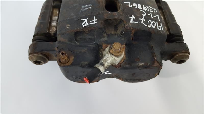 Rear Left Brake Caliper OEM 00 01 02 03 04 05 06 07 Chevy Silverado