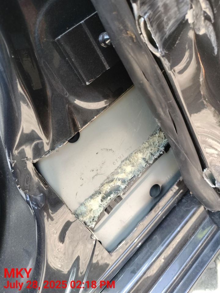 FRONT AC EVAPORATOR HOUSI 64 11 9 242 607 2015 BMW 740I - Image 2