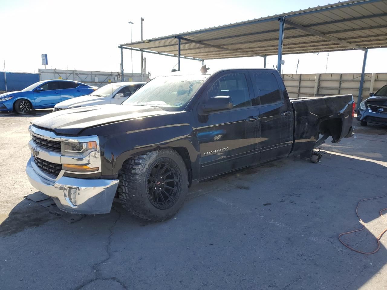 RIGHT BLK FRONT HEADREST OEM 2017 CHEVROLET SILVRDO15 - Image 2