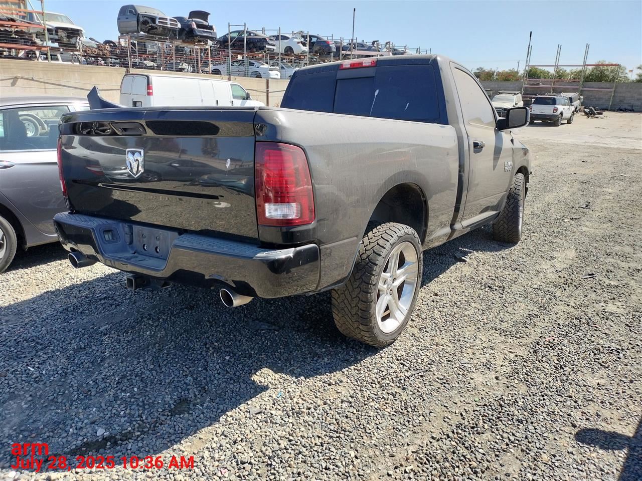 LEFT BLK FRONT HEADREST OEM 2016 DODGE RAM1500 - Image 5