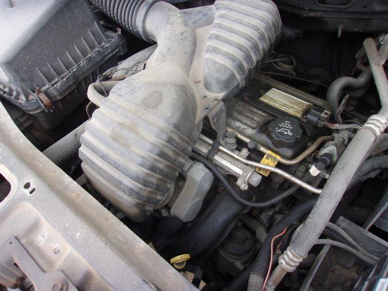 Used 2004 Saturn Vue Transmission Transmission At, 2.2l (opt L61)