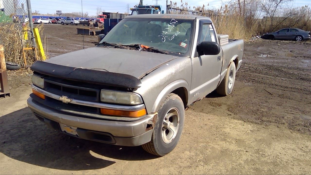 2001 CHEVROLET S-10 Pickup